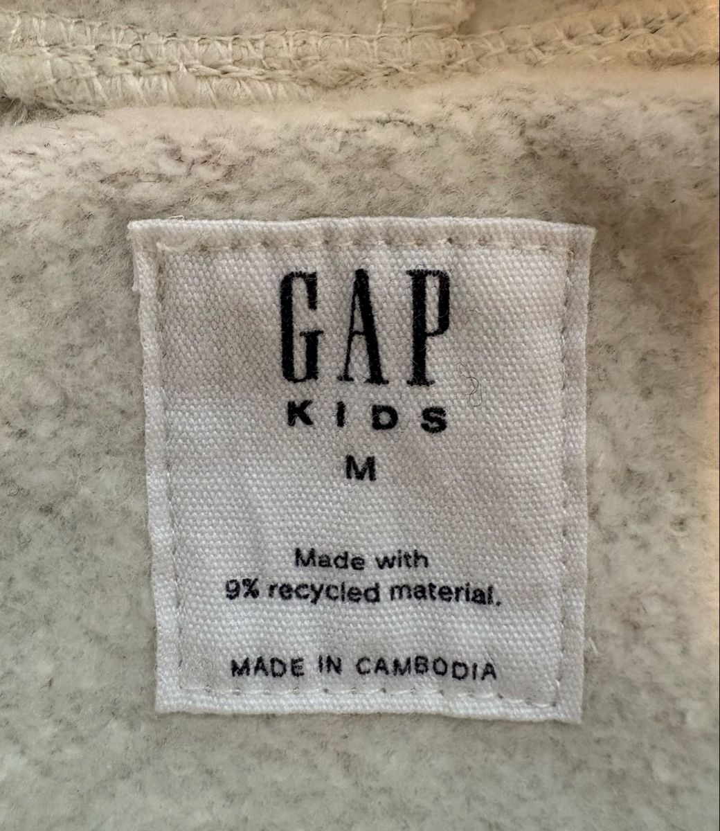 Gap Pullover & Sweatshirts: Sweatshirt “Gap” for 6-8 years  – Gebraucht aus Biel/Bienne von yuliyabiel 1