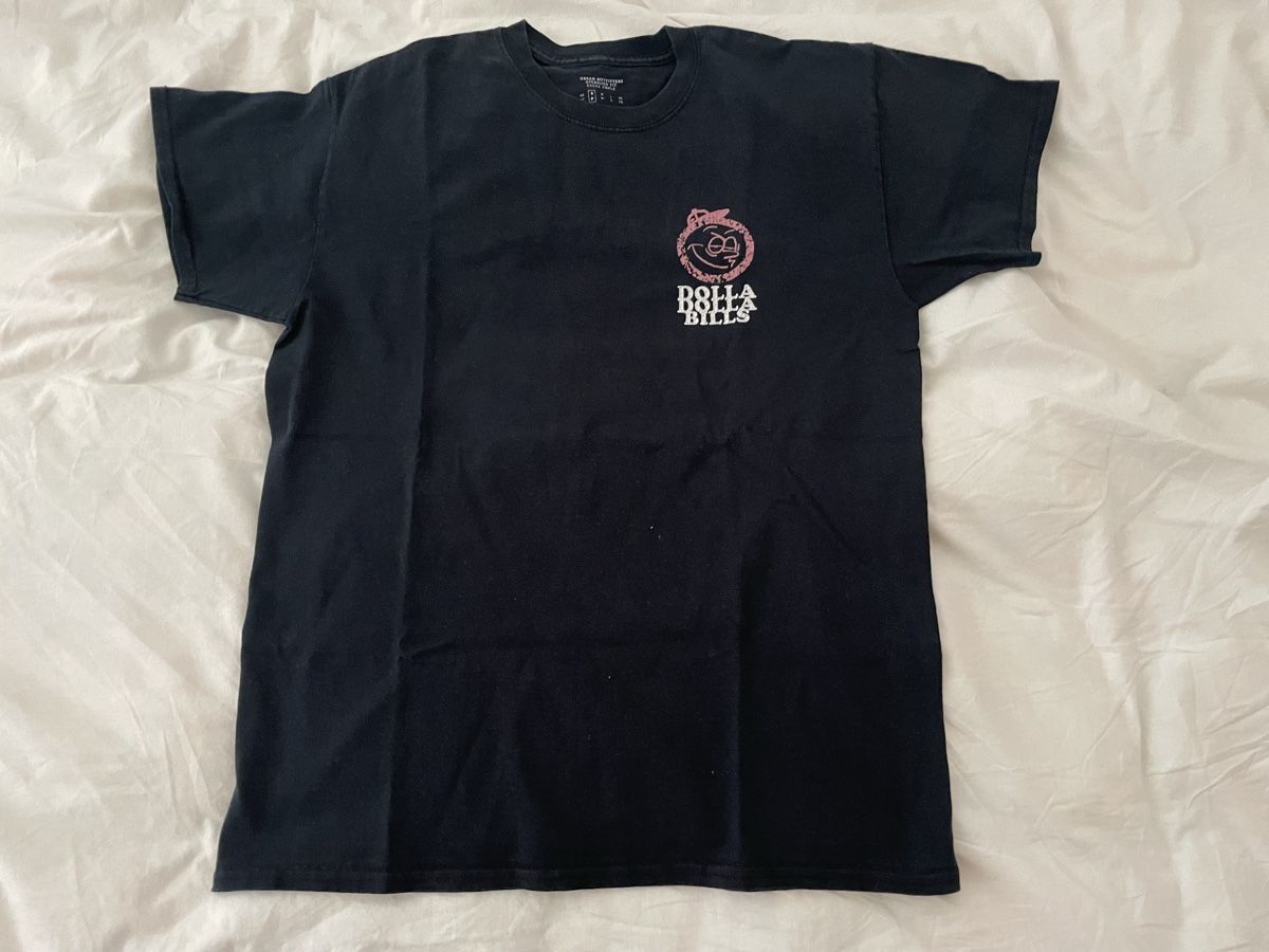 Urban Outfitters T-shirt: Urban Outfitters Tshirt – Usato da Untersiggenthal venduto da bla_55sl