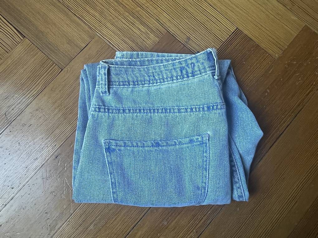 Jeans: Jeans clairs – Usato da Lausanne venduto da iklep