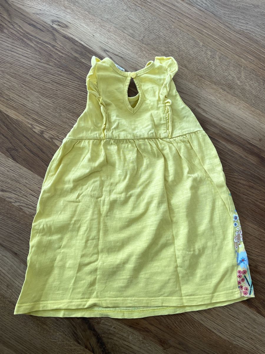 H&M Vestiti & Gonne: Kleid Gr.80 – Usato da Breitenbach venduto da oli_hm96 1