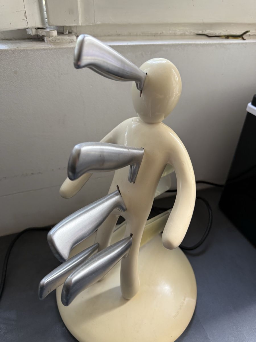 Tutte le decorazioni: Messerblock Design Raffaele Iannello Figur Form – Usato da BASEL venduto da zum_schneugge 1