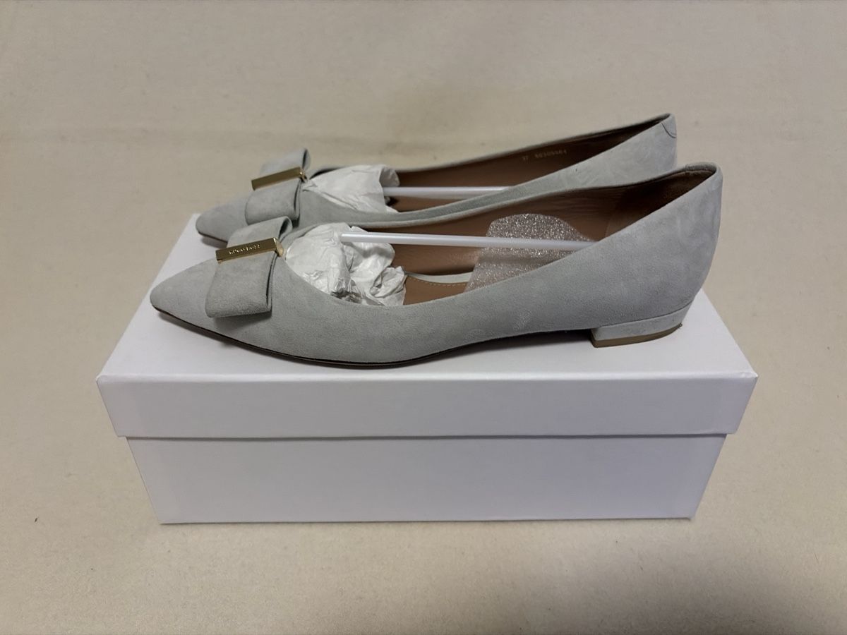 Hugo Boss Scarpe da donna: Ballerinas BOSS Grösse 37 hellgrau Wildleder mit Schleife – Nuovo (secondo la descrizione) da Basel venduto da vitaminka