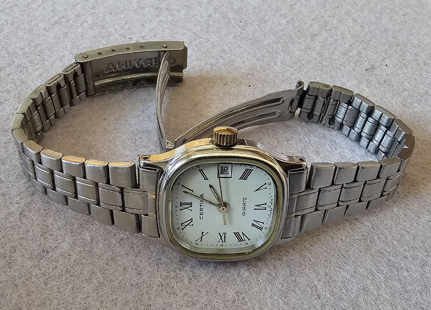Certina Uhren: CERTINA Swiss Made Elegante Damenuhr – Gebraucht aus Speicher von Swisswtch 2