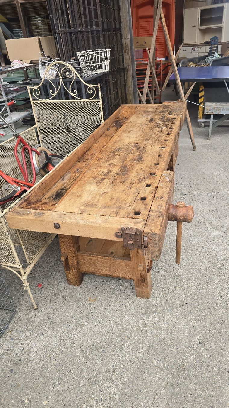Banchi da lavoro: Antike Werkbank - super Patina – Usato da Oberaach venduto da Wicktrade 3