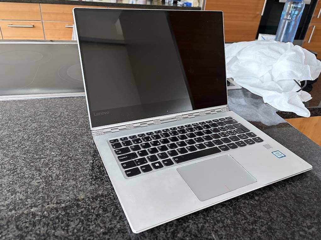 Notebooks: Lenovo Yoga mit Intel Core i7  – Gebraucht aus Embrach von NWN20 2