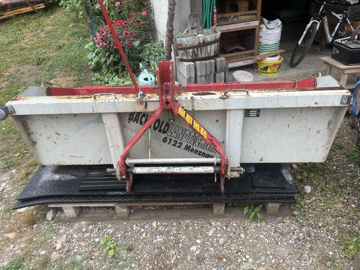 Tutte le macchine: Kippschaufel – Usato da Marbach LU venduto da ja__6nq7 2