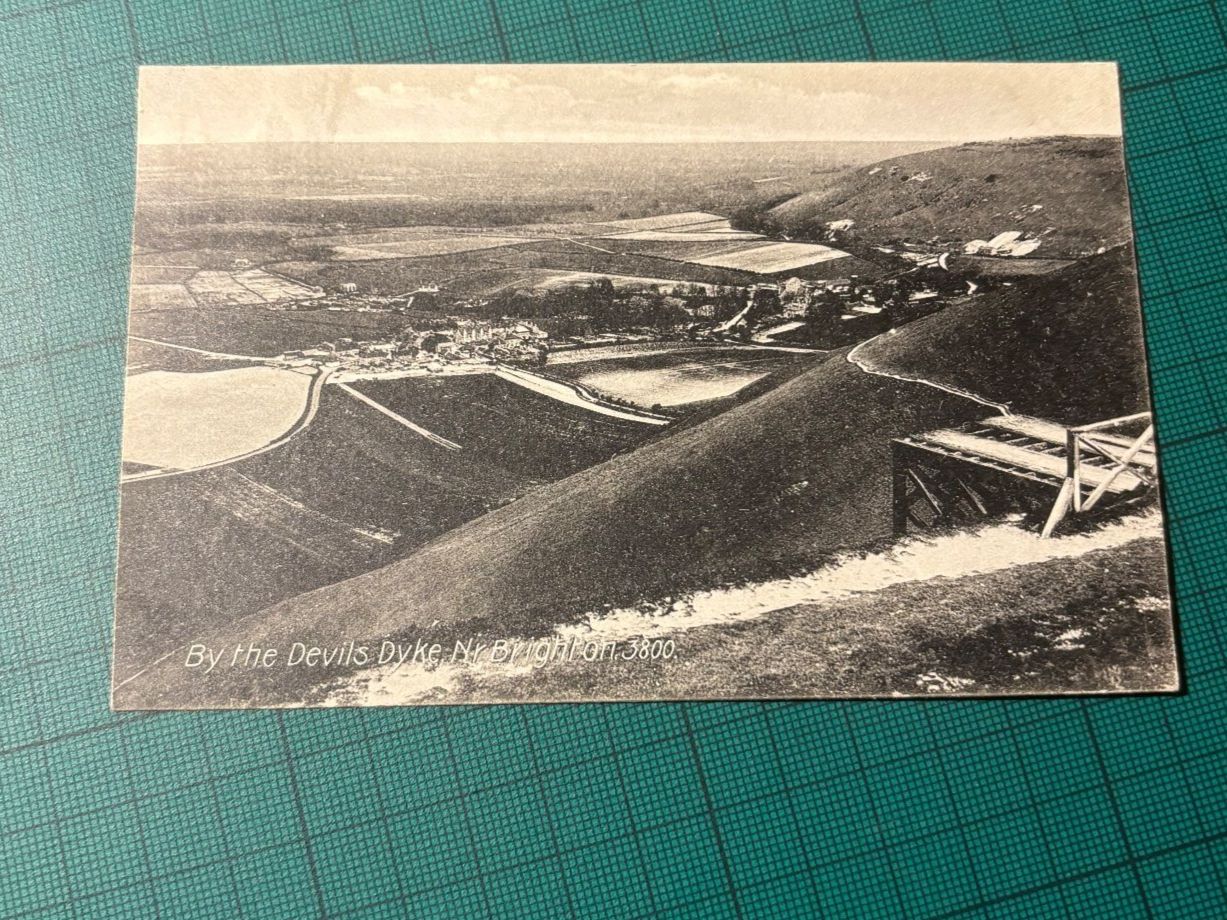 Cartoline postali: AK By the Devils Dyke Nr  Brighton. GB. – Usato da Utzenstorf venduto da Rose0303