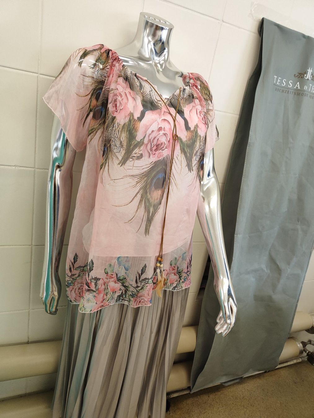 Blusen: Damen Bluse GR 42 – Gebraucht aus Langnau am Albis von Judithsebi 1