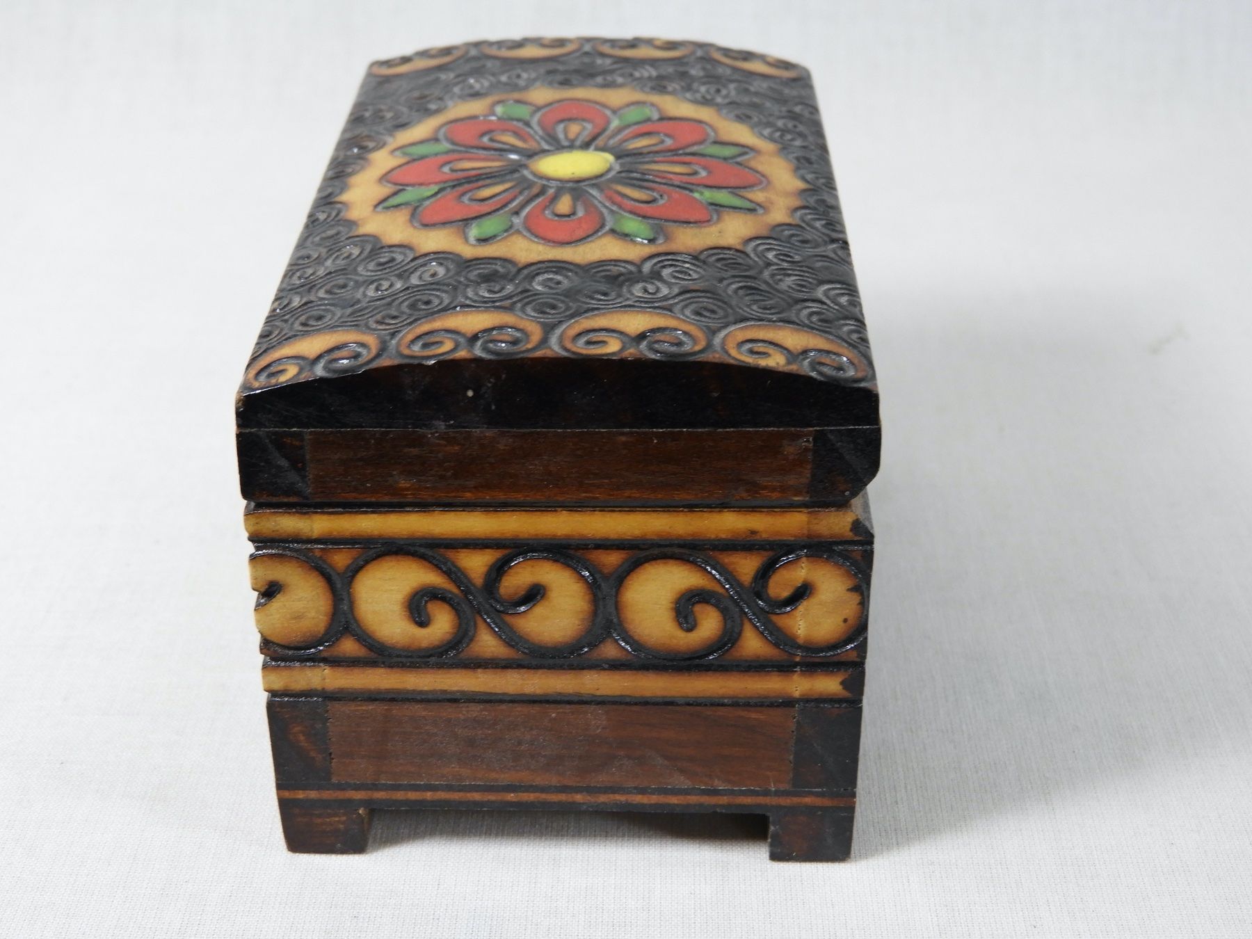 Cassapanche: Kleine Schatulle mit Brandmalerei – Usato da Horw venduto da luzernicus 3