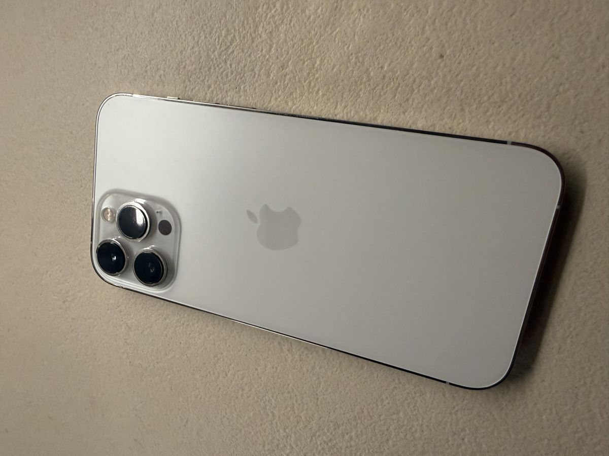 Apple Telefoni cellulari / Smartphones: iPhone 13 Pro Weiss 128GB – Usato da Bülach venduto da Coffeefreeeek 3