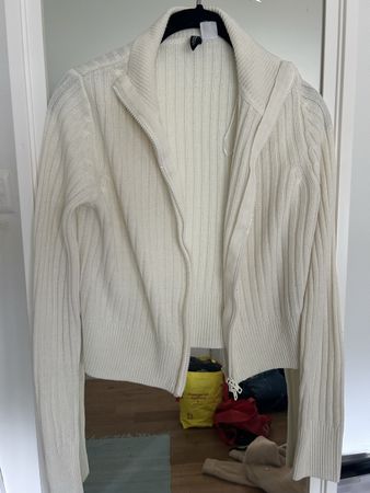 H&M Strickjacke weiss Gr. M zu verkaufen, ideal Herbst!