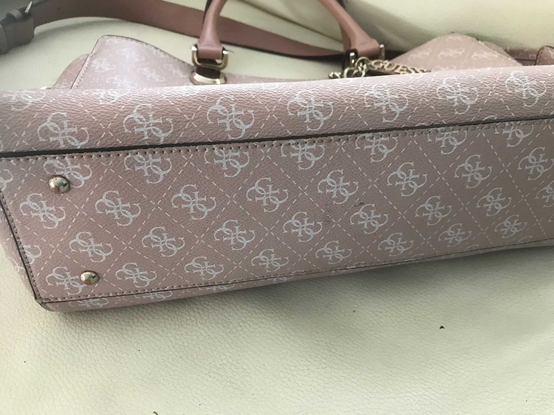 Guess Borse da donna: Guess Handtasche rosa monogramm – Usato da Wettingen venduto da Andres54 2