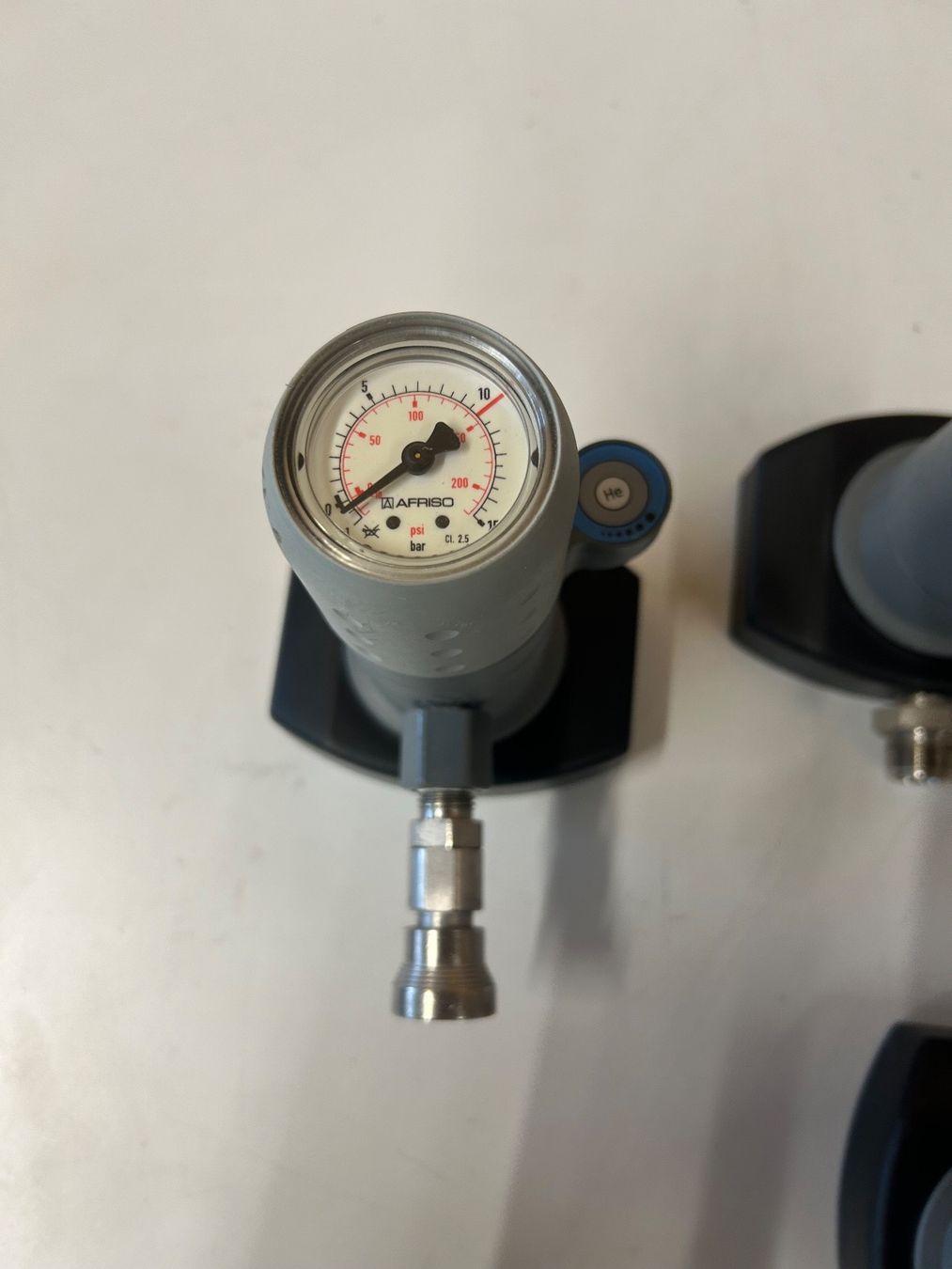 Laborzubehör: Labor Gasentnahmestationen Konvolut – Gebraucht aus Schupfart von philippb06 3