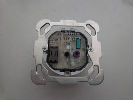 Hager Raumthermostat kallysto.line mit Schalter LED WH104405