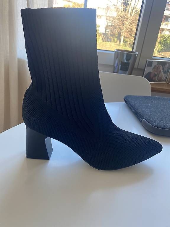 Scarpe da donna: Stiefeletten Neu gr. 41 – Usato da Küsnacht ZH venduto da joa80