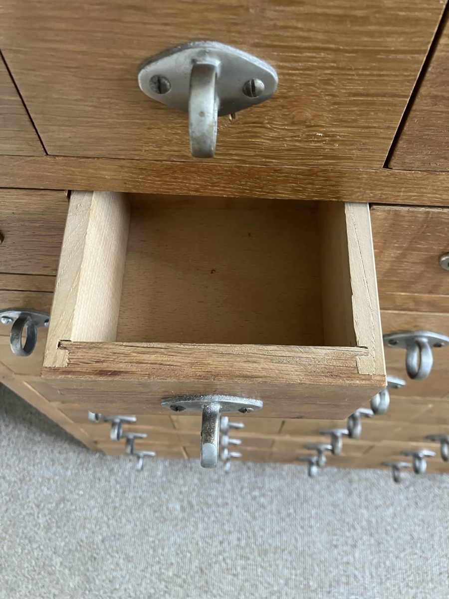 Commodes: Handgefertigte Kommode, Einzelanfertigung – D'occasion à Winterthur par hirschgeweih 2