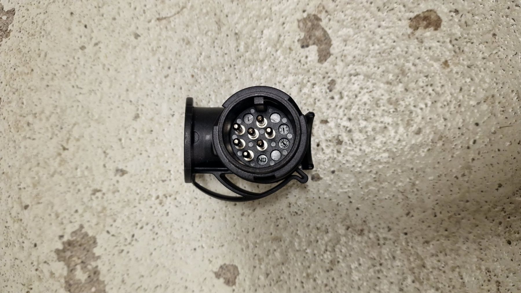 Laufwerke & Adapter: Anhängerstecker, Kurzadapter 12V – Gebraucht aus Nebikon von Japostyle 4