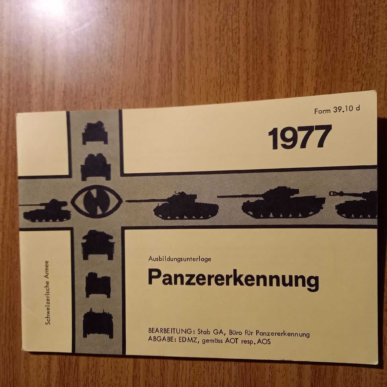 Libri: Panzererkennung Schweizer Armee, 1977, Originaldokument! – Usato da Galgenen venduto da Allerlei8854