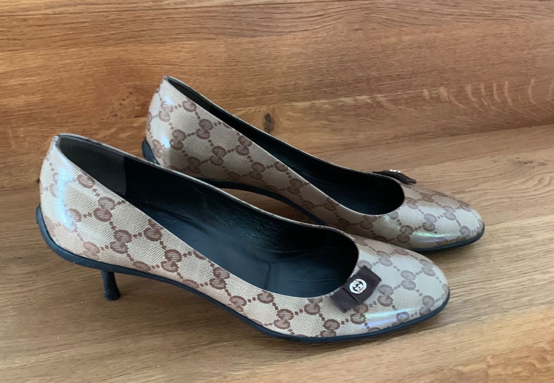 Gucci Scarpe da donna: Gucci Schuhe in Gr.41,5 – Nuovo (secondo la descrizione) da Herzogenbuchsee venduto da zukerka 2