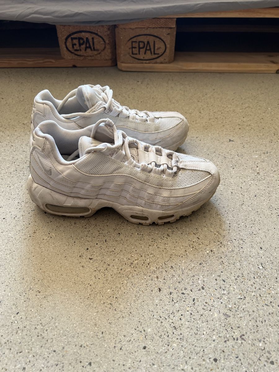 Nike Scarpe da donna: Nike Air Max 95, Weiss, Gr. 37.5 – Usato da Basel venduto da lolixyz 2
