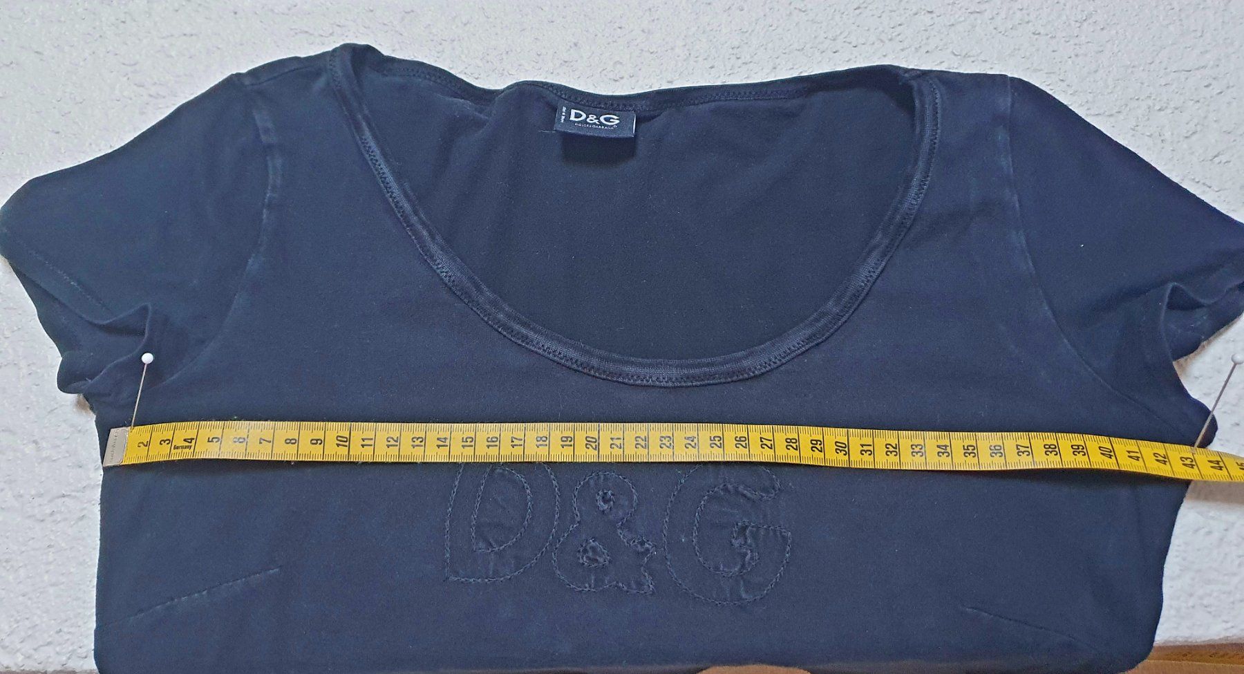 Dolce & Gabbana T-shirt: D&G T-Shirt schwarz Grösse S – Usato da Teufen AR venduto da pischa 2