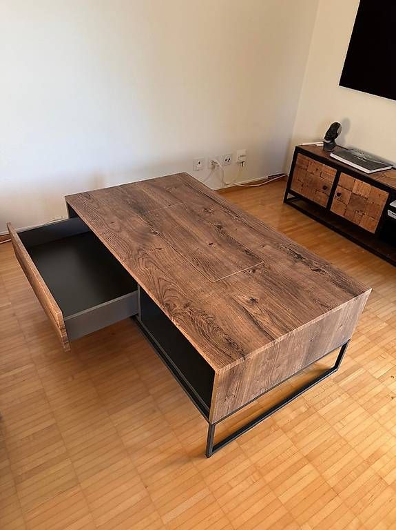 Tische: Couchtisch / Salontisch – Gebraucht aus Villmergen von Sabsi92