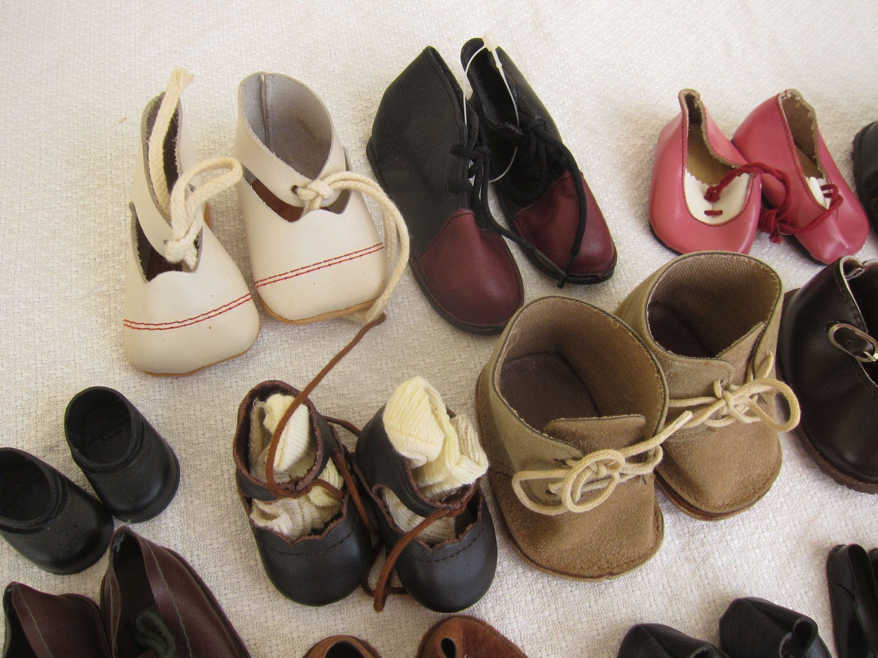 Puppen: Puppenschuhe – Gebraucht aus Regensdorf von Eri8057 3
