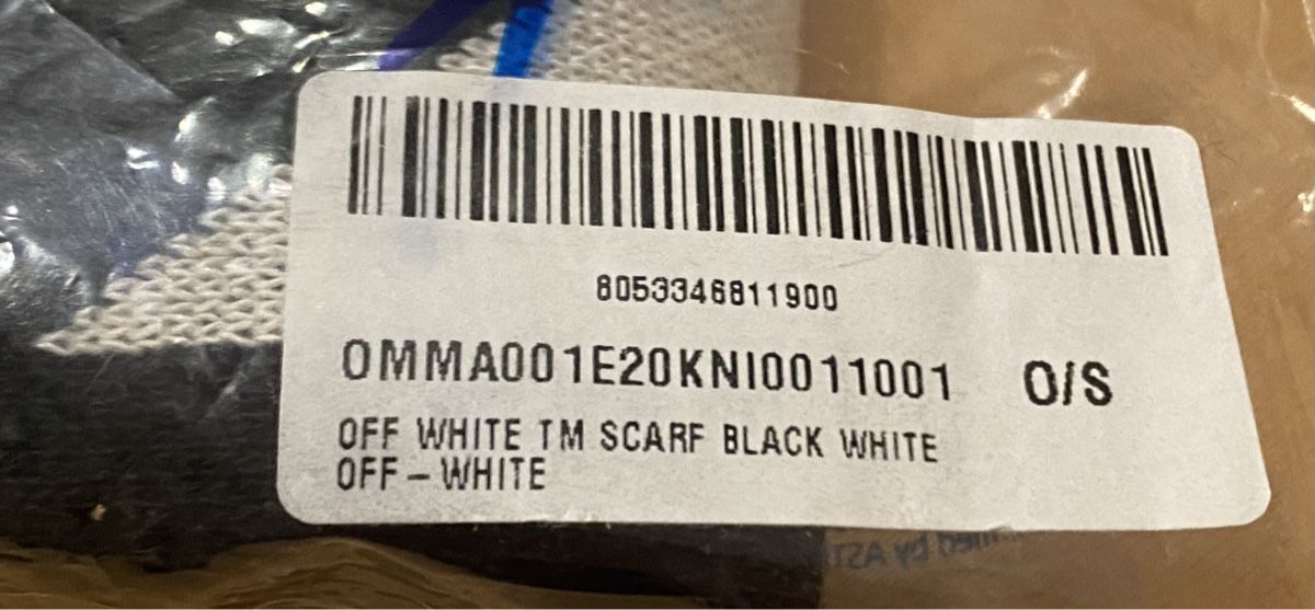 Off-White Foulards, Tücher & Schals: Off-White Schal🧣 – Gebraucht aus Zollikerberg von Jvac2 6