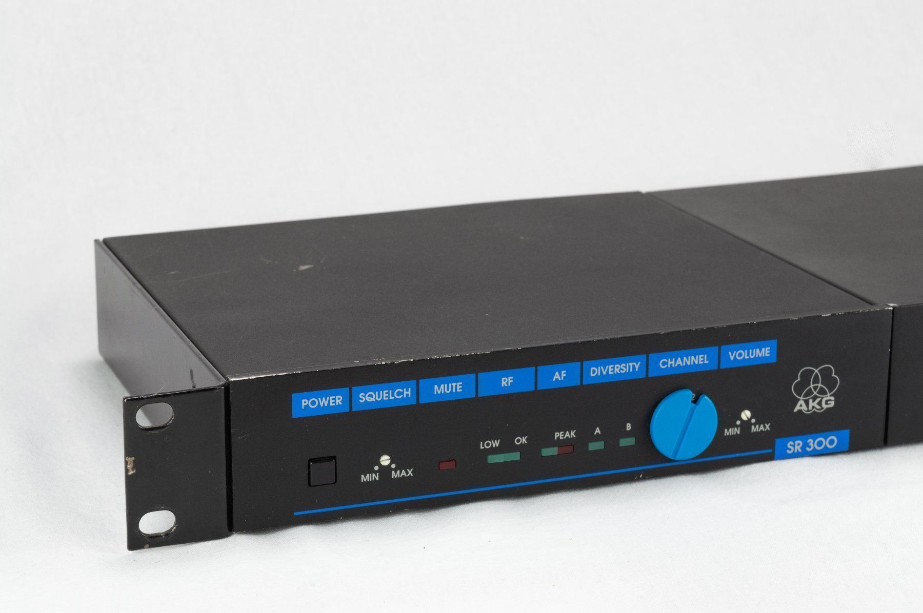 Akg Ricevitori: AKG SR 300 Wireless Receiver – Usato da Zürich venduto da tonogen 3