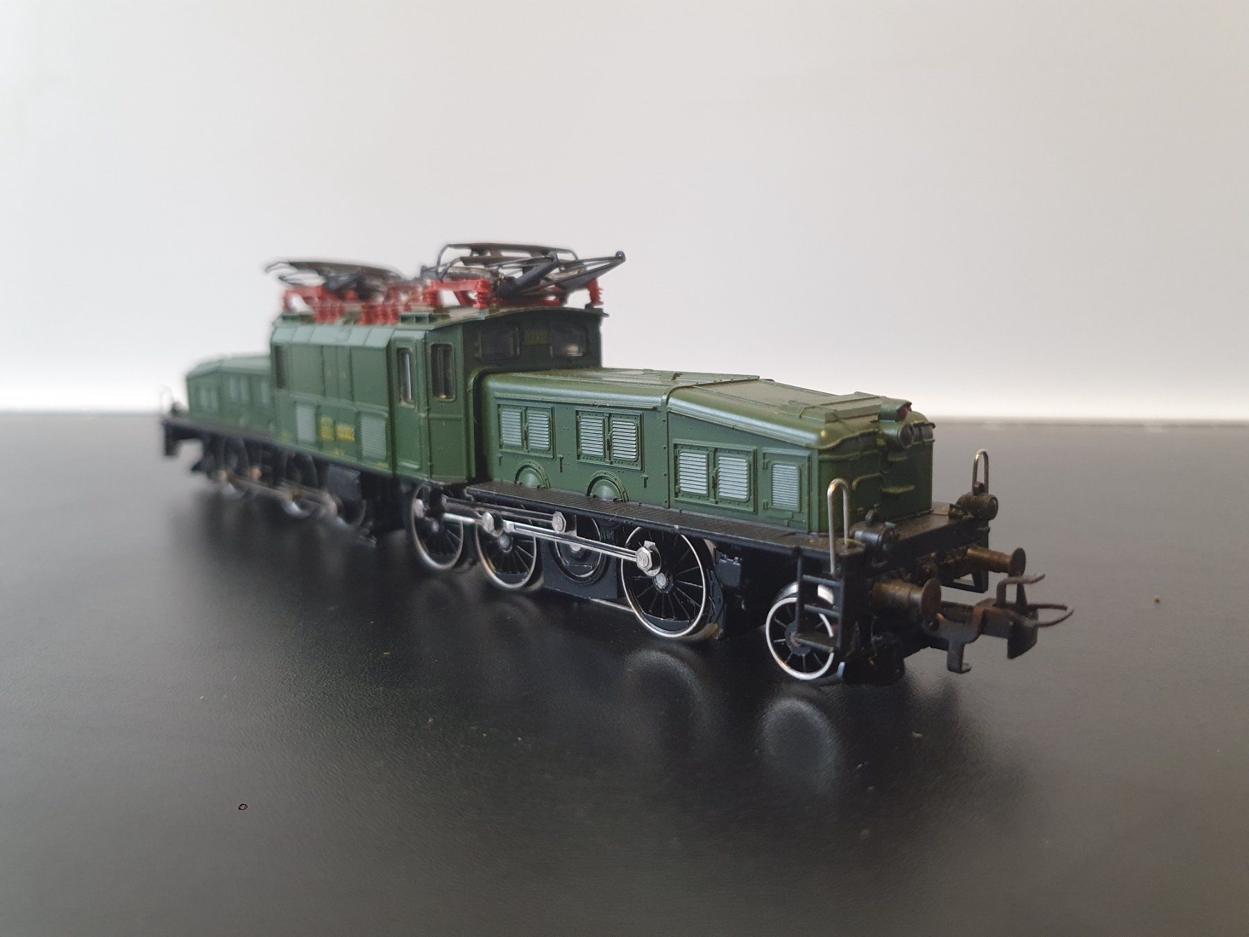 Märklin Modellini di ferrovie: MÄRKLIN: SBB KROKODIL GRÜN – Usato da Biglen venduto da taunus82 2