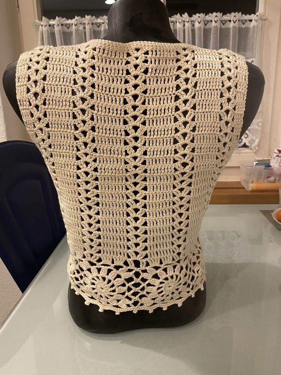Top: Top – Nuovo e nell'imballaggio originale da Flaach venduto da Jelena.ristic93 2