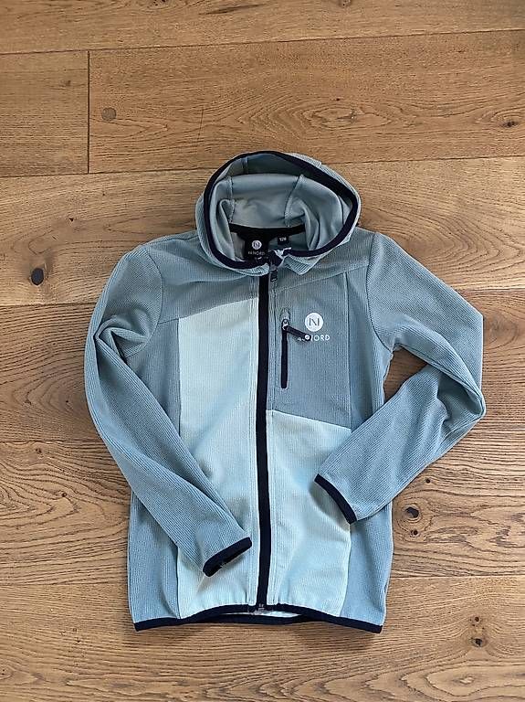 Jacken & Mäntel: Midlayer 128 – Gebraucht aus Luzern von feder11