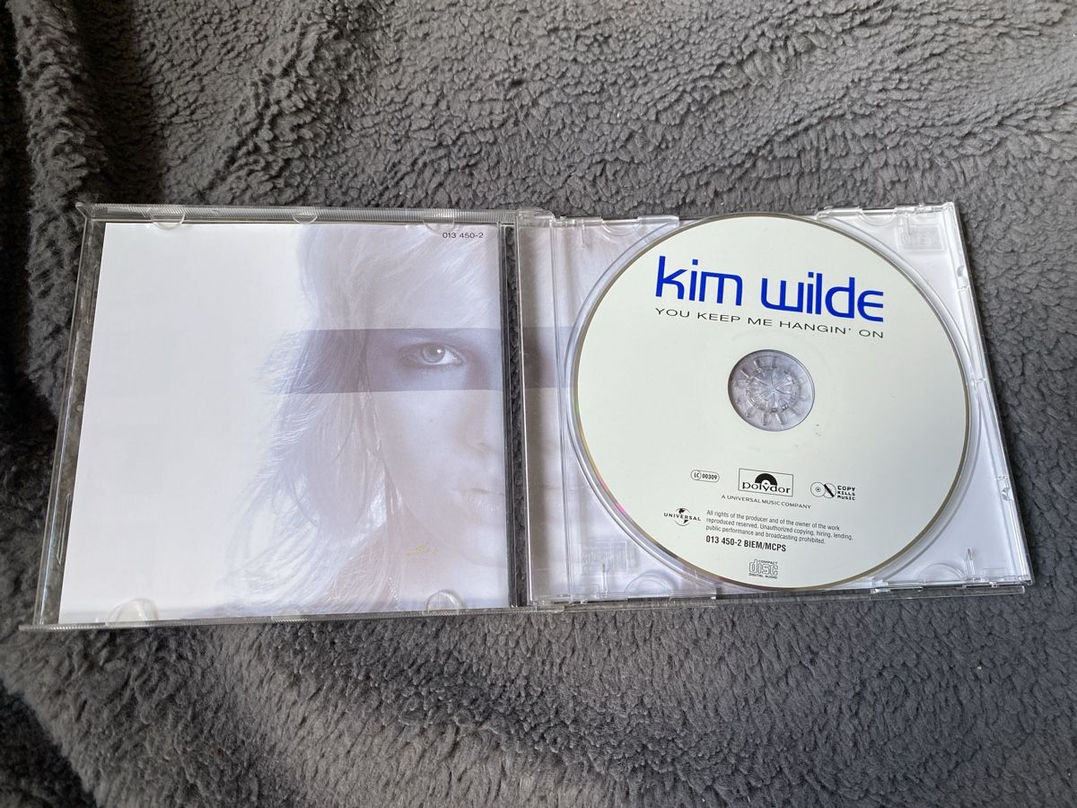 CD: Kim Wilde - You Keep me Hanging on CD – Usato da Liestal venduto da Stephanoceras1 2