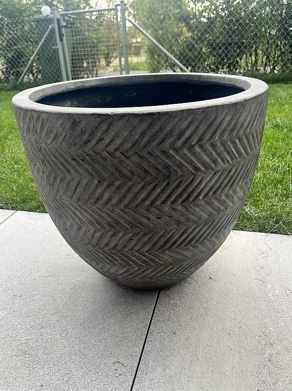 Pots de fleurs: Blumentopf – D'occasion à Kaiseraugst par gonzi61 1