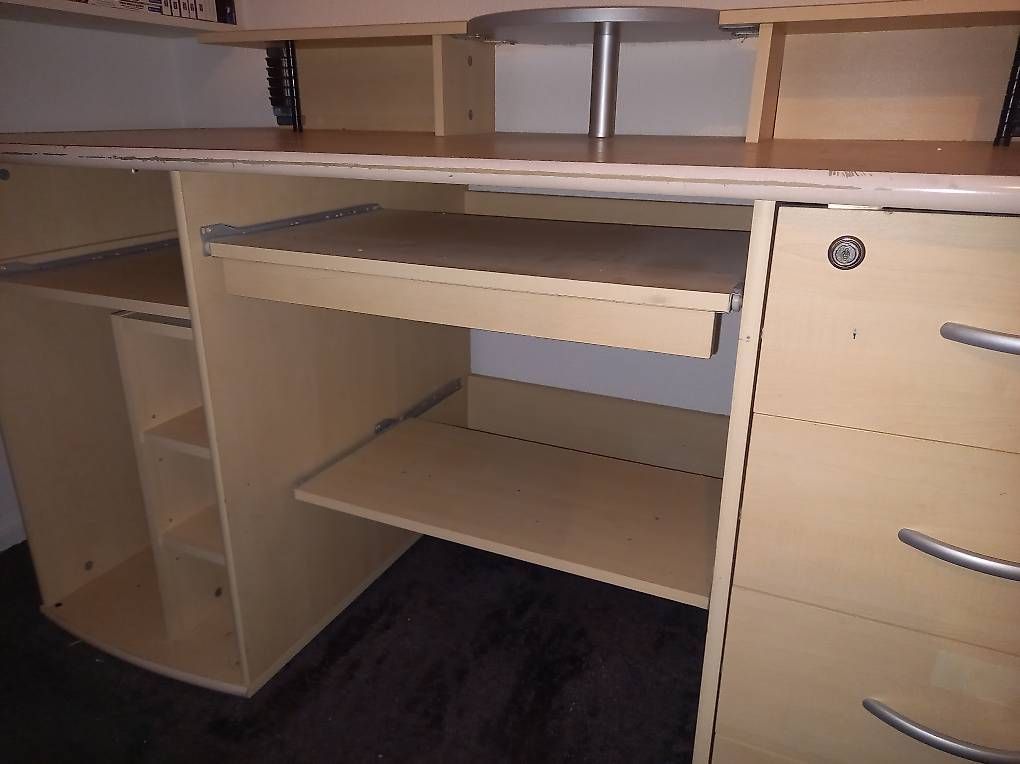 Bureaux: Pult – D'occasion à Lauerz par daschi2000 3