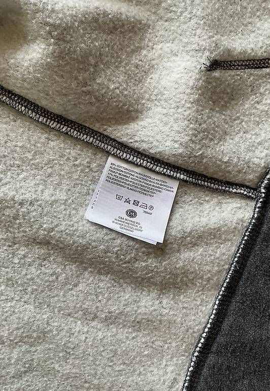 C&A Pulls & Sweat-shirts: graues Jäckchen jäggli Grösse M – D'occasion à Zimmerwald par wuff81 2