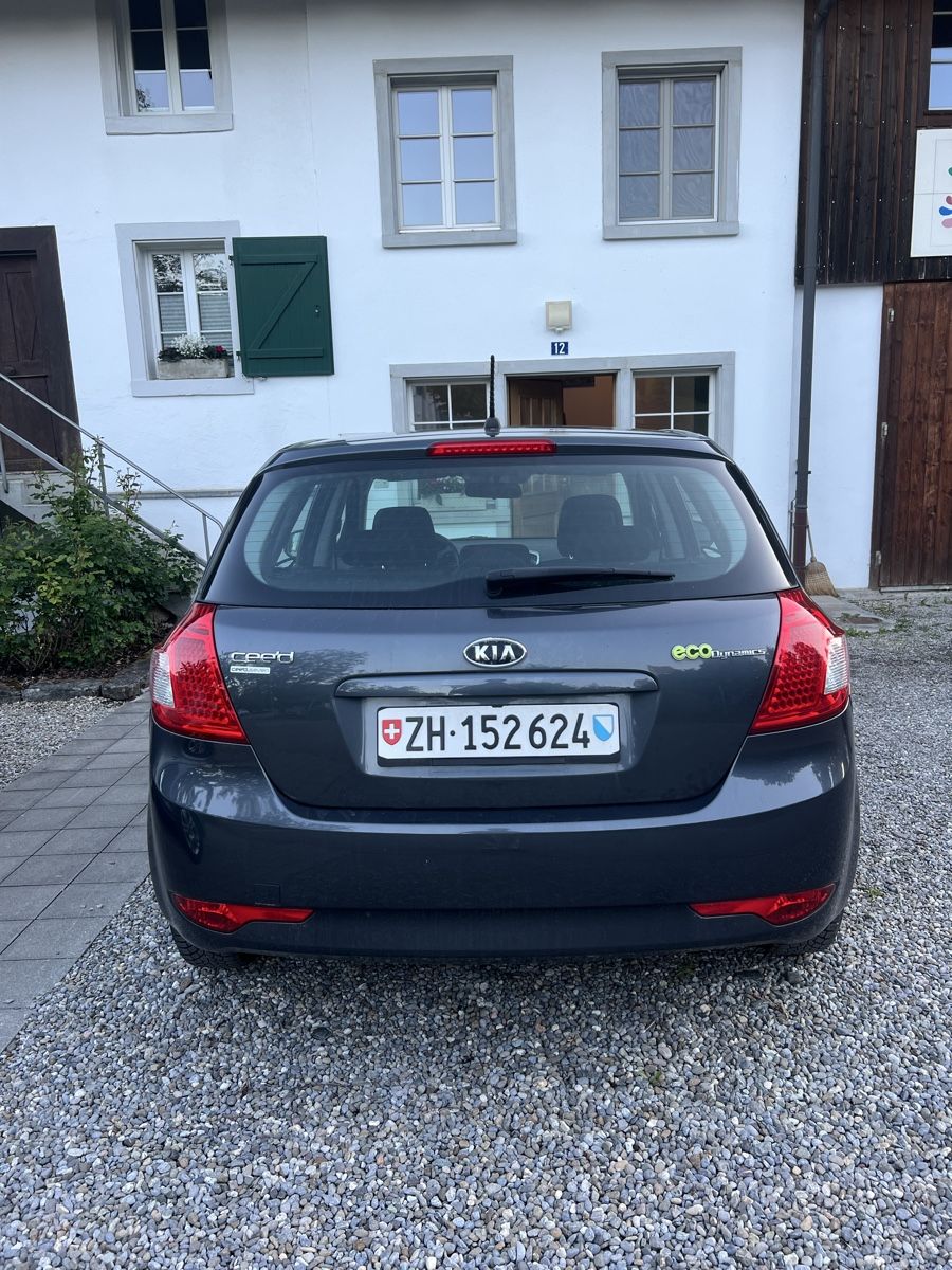 Kia Automobili: KIA Cee'd 1.4 ISG – Usato da Knonau venduto da dejoeyinho 2