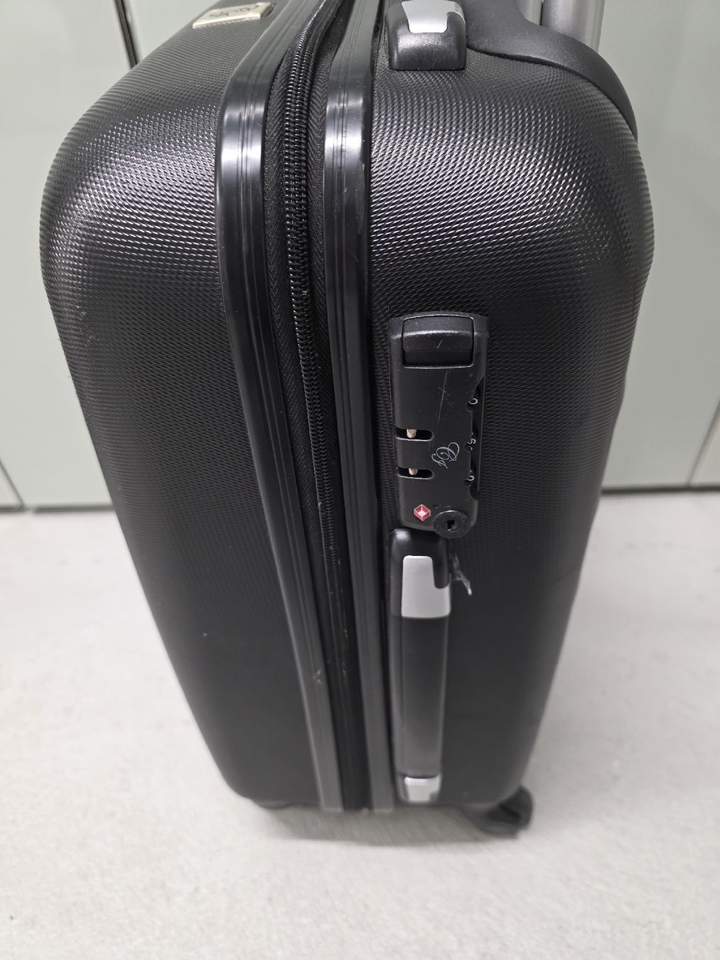 Altro in Aeronautica: Trolley 53x37x21cm – Usato da Zürich venduto da auctionhero 2