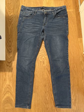 Jeans Gr. 48