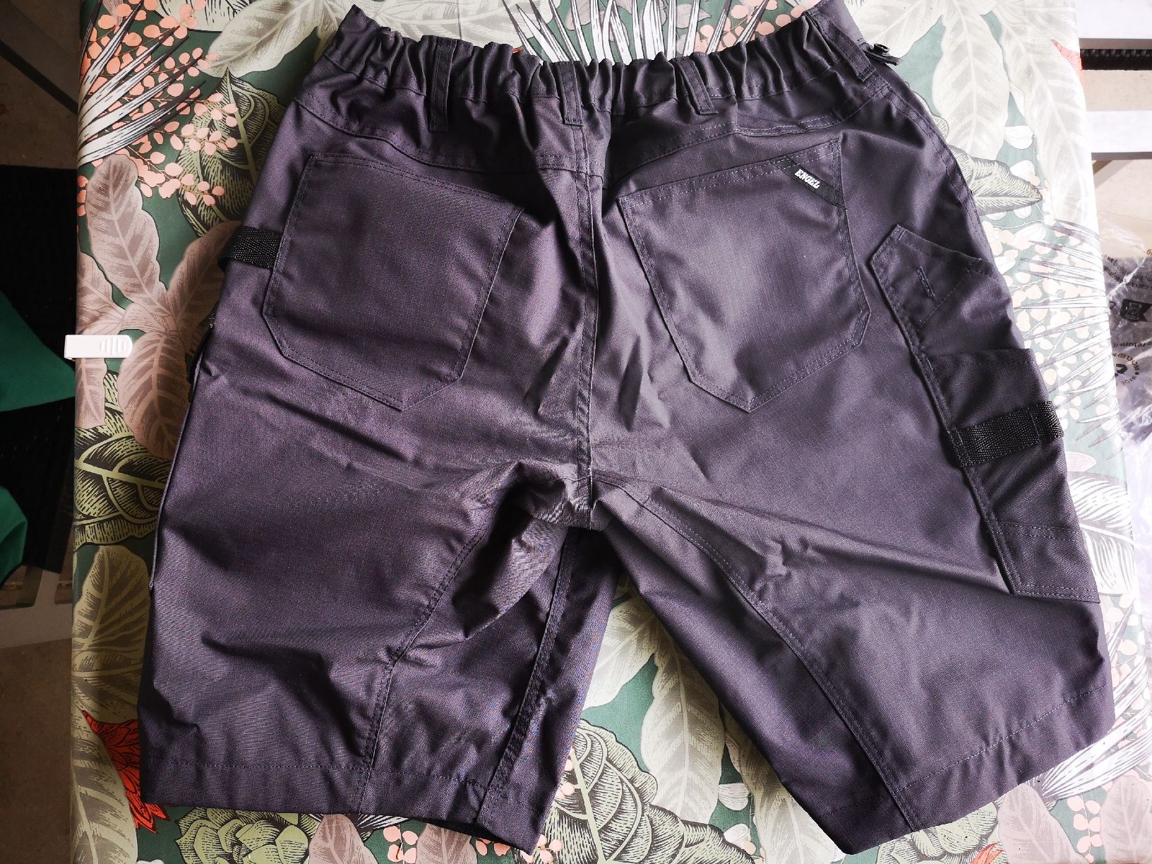 Hosen: Arbeitsshorts Engel  – Neu (gemäss Beschreibung) aus Kerzers von Steff166 1