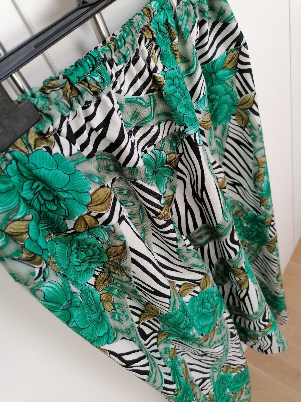 Pantaloni: Sarouel taille M – Usato da Bretigny-Morrens venduto da solveiga 1