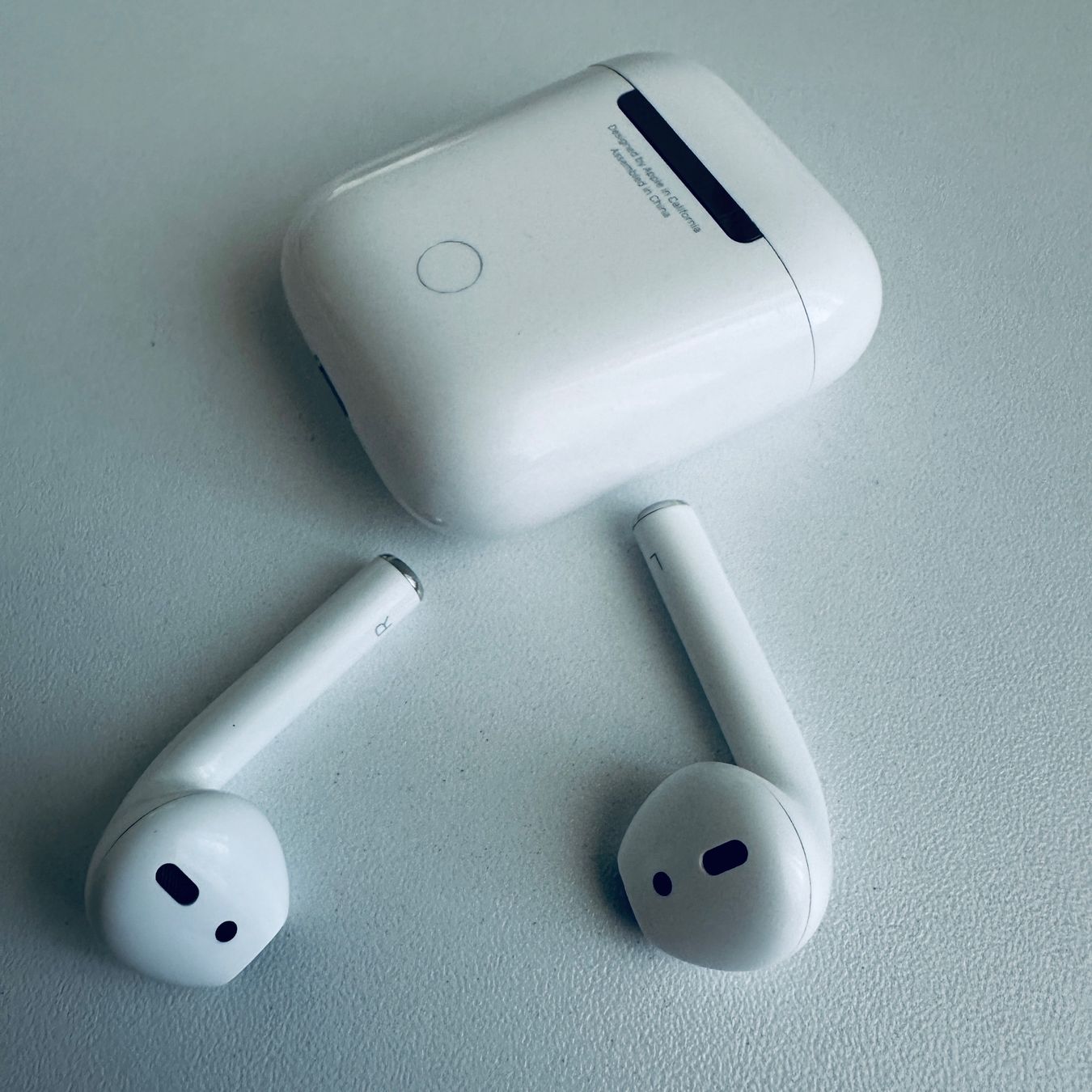 Apple Cuffie: Original Apple AirPods 2 Kopfhörer Wireless Lightning Kabel – Usato da Basel venduto da MY.AIRPODS.SHOP 3