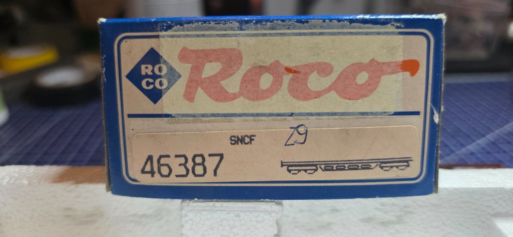 Roco Modellini di ferrovie: Roco Flachwagen mit panzer AC/DC – Usato da Hochfelden venduto da Danizh0 6