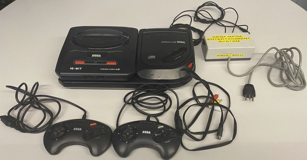 SEGA MEGA Entertainment System (Sega Mega Drive und Mega CD) (Gebraucht ...