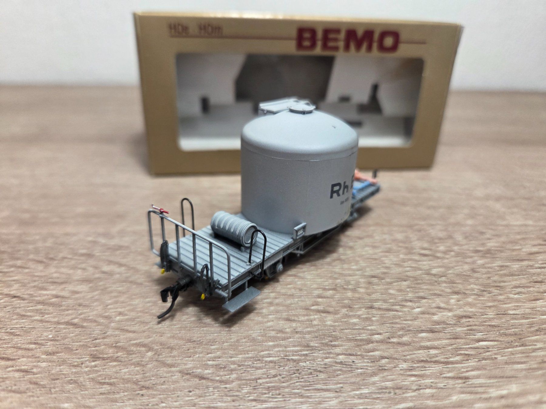 Bemo Modelleisenbahnen: Bemo 7459.100 Zementtransportwagen RhB H0m – Gebraucht aus St-Aubin-Sauges von Lo_Go 2