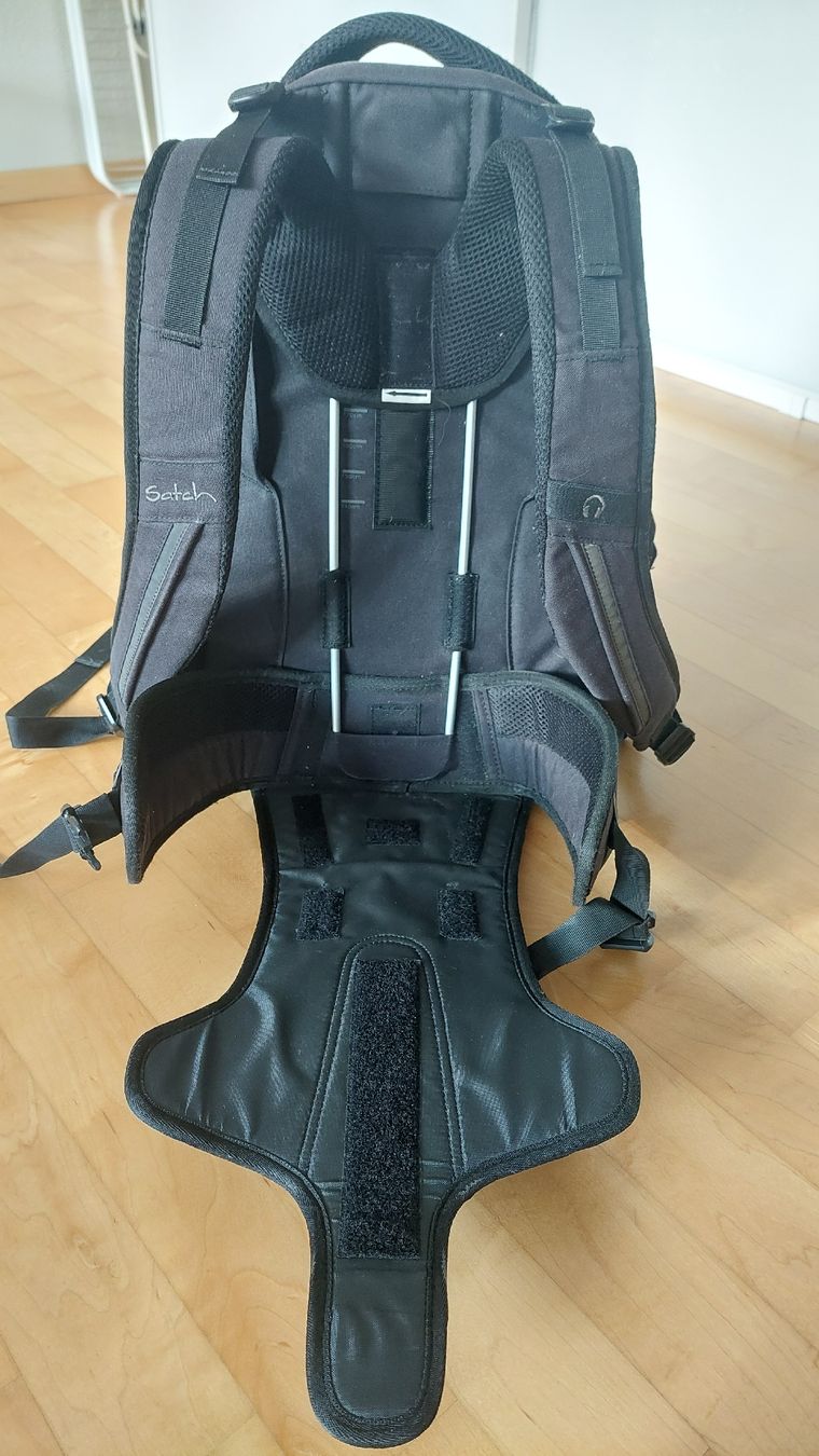 Satch Rucksäcke: Satch Schulrucksack schwarz ergonomisch gebraucht – Gebraucht aus Zürich von nin_8tfv 3