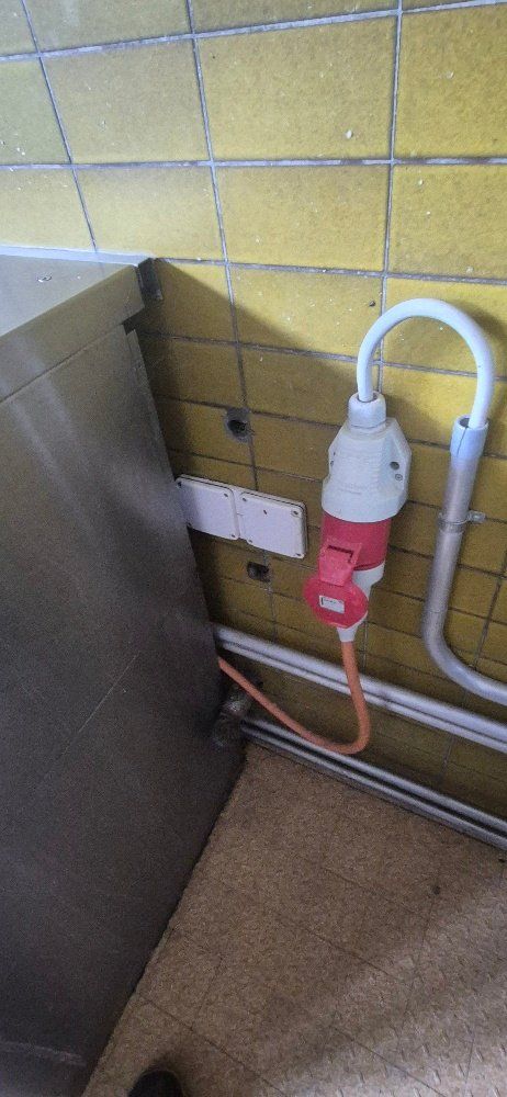 Therma Elettrodomestici da cucina: Gastro. Kippkessel Therma – Usato da Pratteln venduto da Rudinsteiner 3
