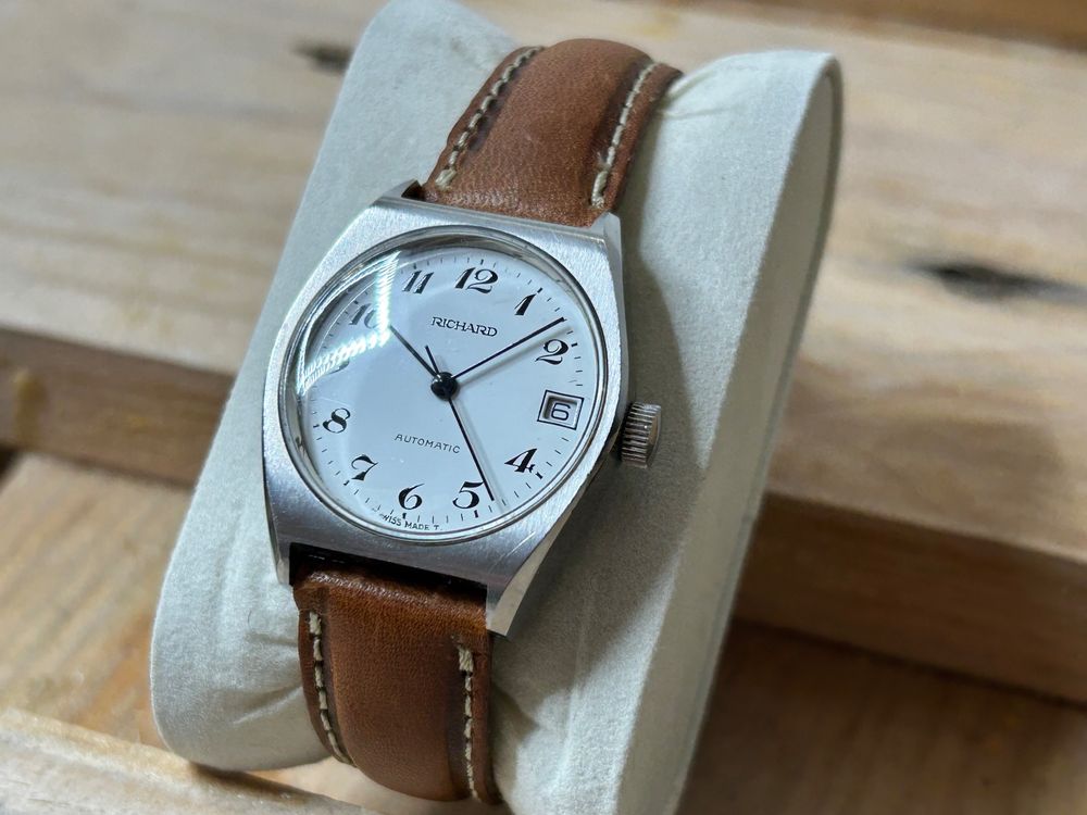 Montre Vintage RICHARD Automatique 98199 - Années 60, Mécanique, Boîtier 36 Mm Argenté