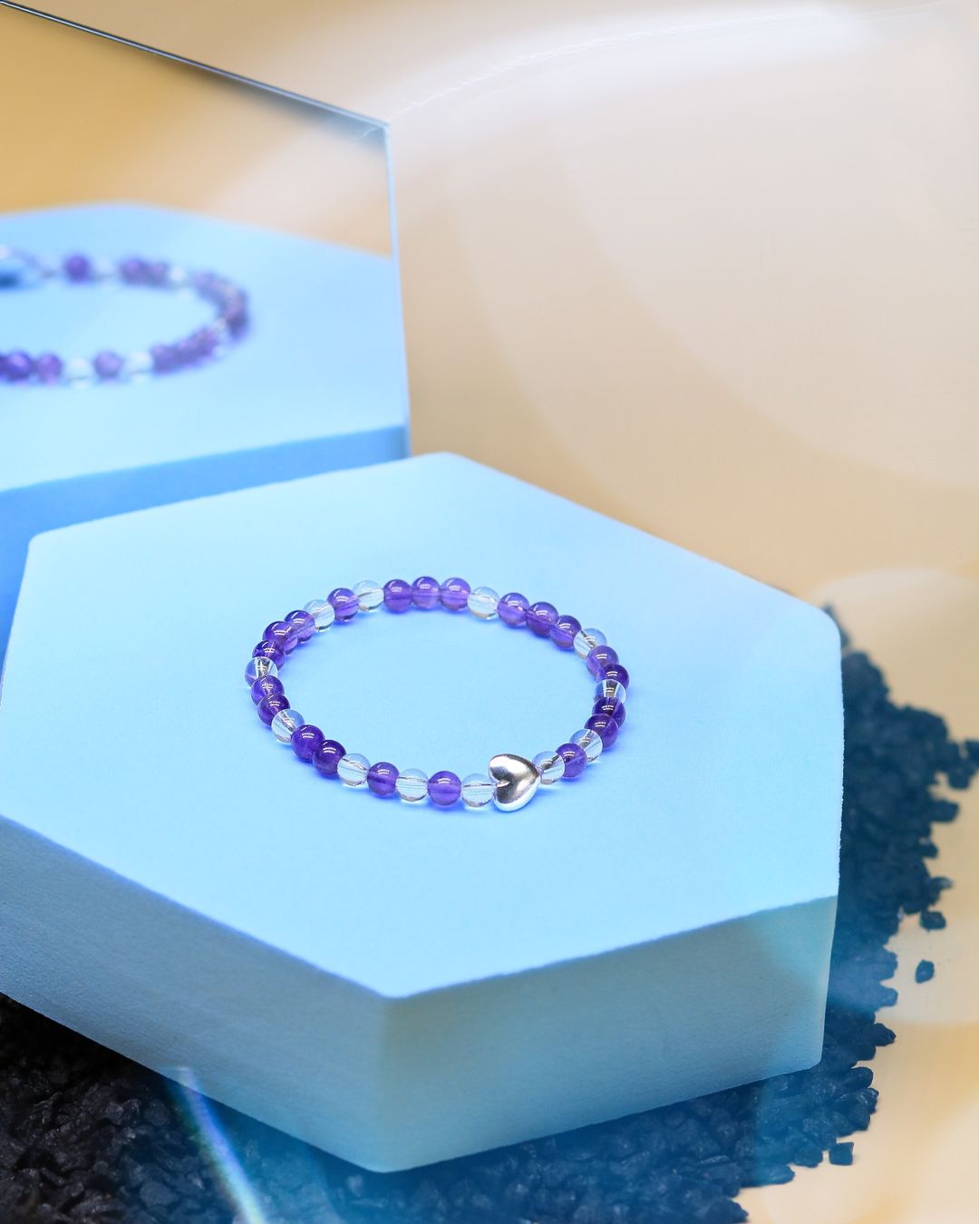 Bracciali & Braccialetti: Armband aus Amethyst und Bergkristall – Nuovo e nell'imballaggio originale da Schindellegi venduto da MoonAmber.schmuck