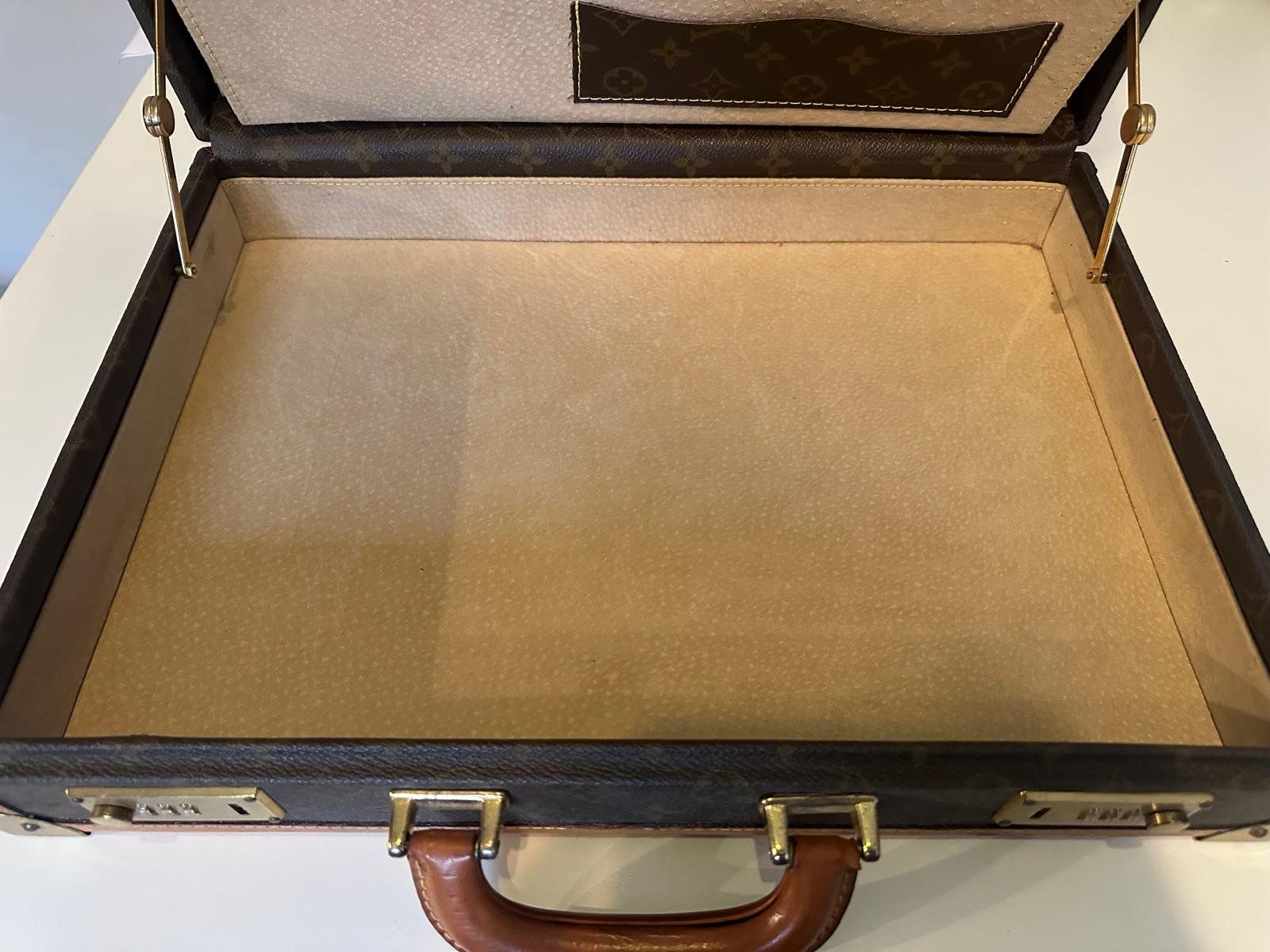 Louis Vuitton Valigie: Valise vintage Louis Vuitton Monogram, authentique! – Usato da Genève venduto da ema_x62w 2